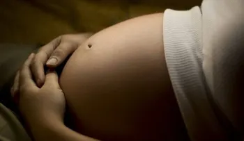Estimulación prenatal mejora desarrollo psicomotor y aprendizaje del bebé