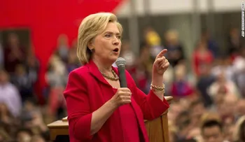 Clinton: la retórica de odio del Partido Republicano hacia los refugiados sirios es un golpe bajo