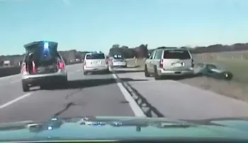 Policías persiguen en coche durante una hora a niño de 10 años en EEUU