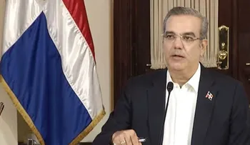 Abinader: "La verdadera transformación de la PN empieza ahora"; ascensos serán por méritos, contratarán firma para su evaluación