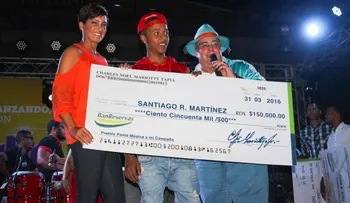 Mariotti entrega premios a ganadores de â??Ponle Música a mi campañaâ?