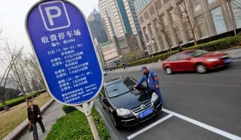 Matan a una niña china de dos años por un estacionamiento