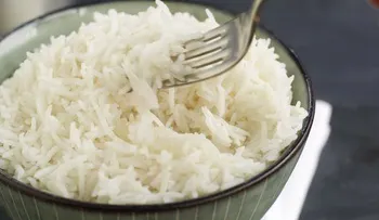 Mira lo que debes hacer con el agua de arroz hervida... 