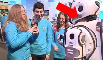 El robot ruso "Boris" resultó ser un hombre disfrazado