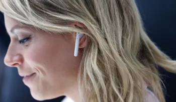 Los nuevos audífonos de Apple: ¿malos para tu salud?