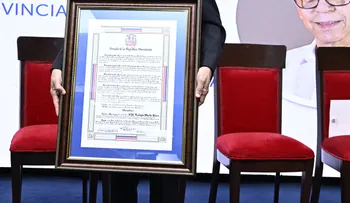 Senado reconoce trayectoria de Elbi Morla, pionero de la endocrinología pediátrica en República Dominicana