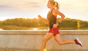 Al correr, respira cuando apoyes el pie izquierdo