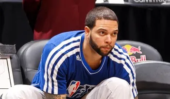 Williams firma contrato con Dallas Mavericks