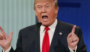Trump califica de espeluznante el tiroteo de Texas y envía apoyo a víctimas