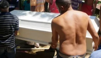 Hombre celoso mata a su pareja de 5 estocadas