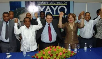 Sanz Lovatón recibe apoyo de la familia Sánchez Baret 