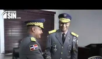 Posesionan nuevo director de la Policía en Santiago