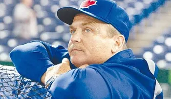 Gibbons asegura salario para 2016 con los Azulejos