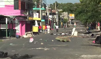 Huelga en puntos de Santiago en demanda de obras