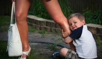 ¿Por qué mi hijo se porta mal solo conmigo?