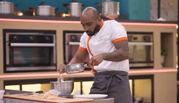 Caramelo, ganador de la primera temporada de Top Chef VIP, es el primer eliminado de la quinta