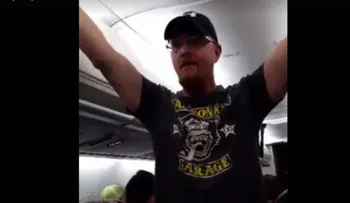 Delta prohíbe de por vida volar en sus aviones a un simpatizante de Donald Trump