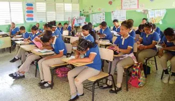 RD sobresale en PISA 2025 por mejora en Ciencias, equidad y apoyo docente