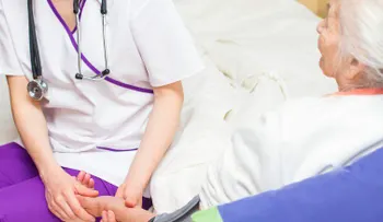 Por qué los doctores optan por morir de forma diferente