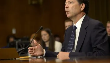El Senado confirma a James Comey como director del FBI por diez años