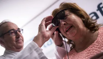 El implante que le devolvió la visión a una mujer ciega