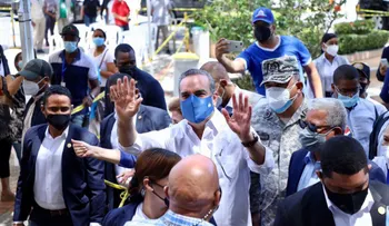 Presidente Abinader viaja este domingo 17, a la provincia Duarte a inauguración y picazo de obras; el lunes va a Samaná.