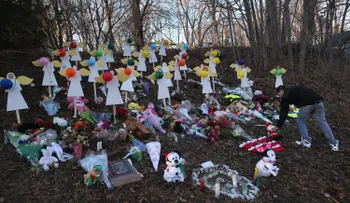 Víctimas de Sandy Hook recibirán parte de herencia de madre de atacante