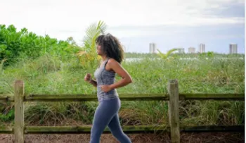 Caminar reduce el dolor abdominal en procesos digestivos