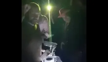Así fue el cumpleaños de Sosa en París, luce un cambio de rostro impresionante 