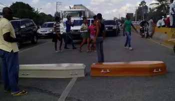 Paralizan Las Américas en protestas por muertes de 6 jóvenes en accidentes 