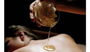 Un masaje genital beneficia tu salud y relación, cómo hacerlo