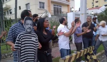 Activistas protestan de nuevo frente Funglode, ahora contra la impunidad y el abuso