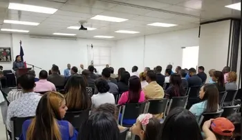 DNCD entrega certificados de bono de viviendas a 34 agentes  