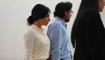 Disputa legal entre una pareja californiana y la madre subrogada de un bebé con cardiopatía en Texas llega a los tribunales