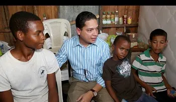 Huérfanos de Herrera reciben ayuda del Gobierno