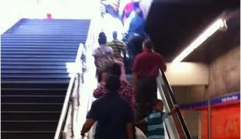 Otra vez el Metro con problemas: Línea II interrumpe su trayecto