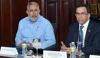 Presenta agenda internacional a sociedad civil