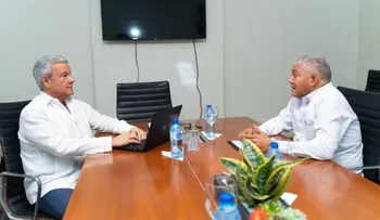 Ministro de la Presidencia y director de la OMSA evalúan avances operativos del servicio de transporte