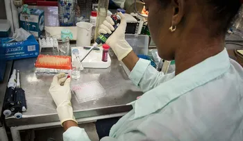 Vacuna cubana contra el cáncer de pulmón es sometida a pruebas en Estados Unidos