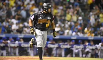 Las Aguilas blaquean al Licey con auspicioso debut de Melky Cabrera 