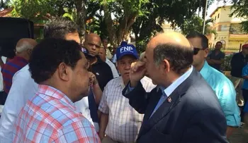 Pelegrín llama al pueblo movilizarse en favor del muro