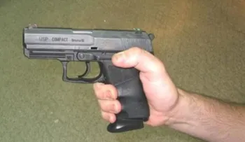 Un pistolero mata un joven hispano e hiere a otro en El Bronx