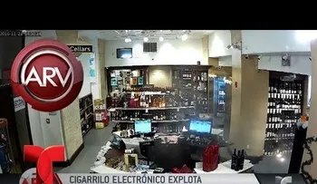 Explota cigarrillo electrónico en bolsillo de un hombre 