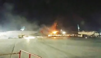 Avión procedente de Cancún se accidenta en aeropuerto de Toronto