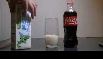 Si después de ver este VIDEO quiere seguir tomando refresco: Disfrútalo 