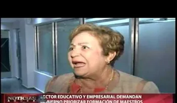 Dicen Gobierno "no hace nada" con construir aulas sin formar maestros