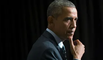 Obama indulta a 95 delincuentes encarcelados por drogas
