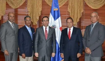 Navarro propone agenda común entre Cancillería y peloteros dominicanos de MLB