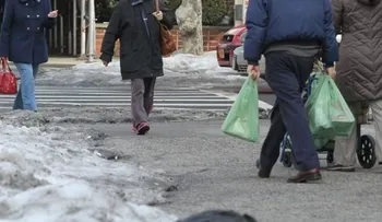 Multan miles propietarios edificios y negocios en NY por no limpiar la nieve