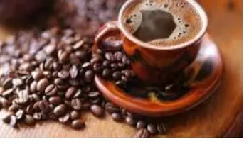 Los deportistas deben reducir el consumo de café: A más café, tienen menos velocidad.